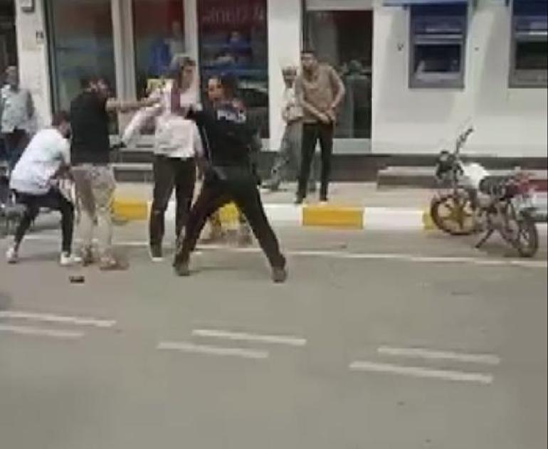 Hatayda tabanca, sopa ve bıçaklı kavgada polise de saldırdılar; 4 yaralı