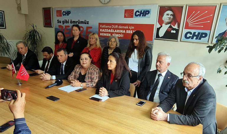 Depremzedelere yönelik paylaşımı nedeniyle CHPli Kadın Kolları Başkanı görevden alındı