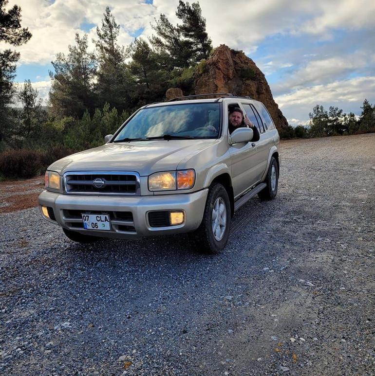 Otomobil, şarampole devrildi; sürücü öldü