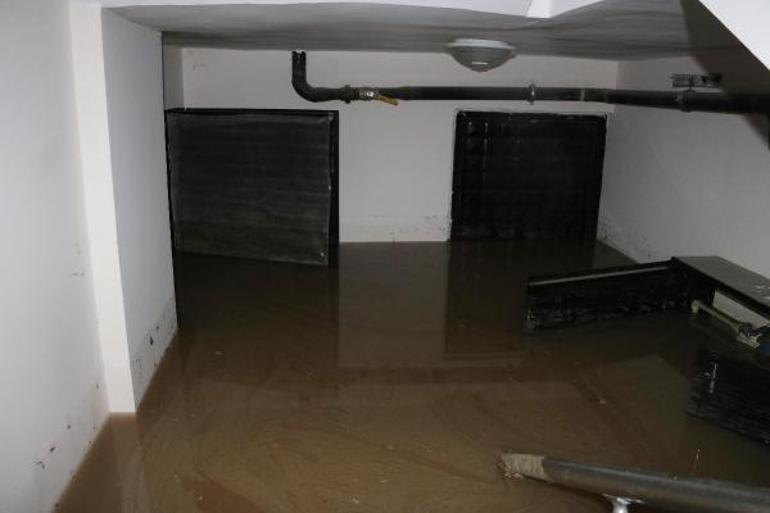 Denizlide sağanak yağış etkili oldu