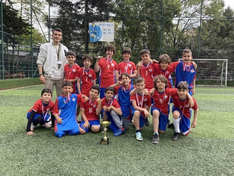 Okullararası futbol turnuvası kıyasıya mücadelelere sahne oldu