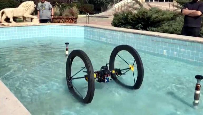 Üniversitelilerden karada ve suda giden insansız hava aracı