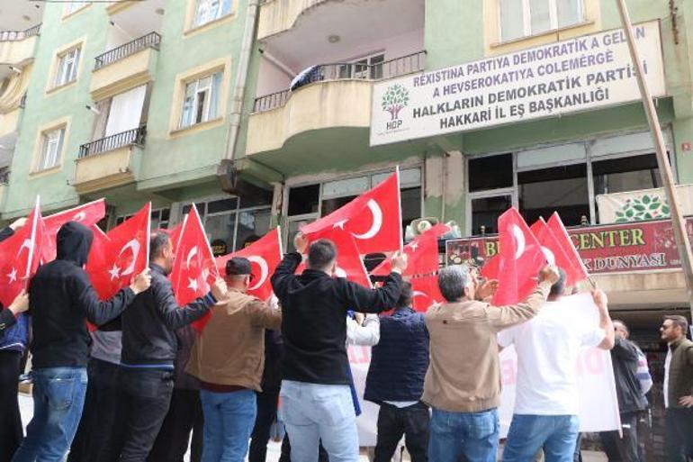 PKKnın kaçırdığı kızına 11 gün önce kavuşan anne: Ailelere desteğim sürecek