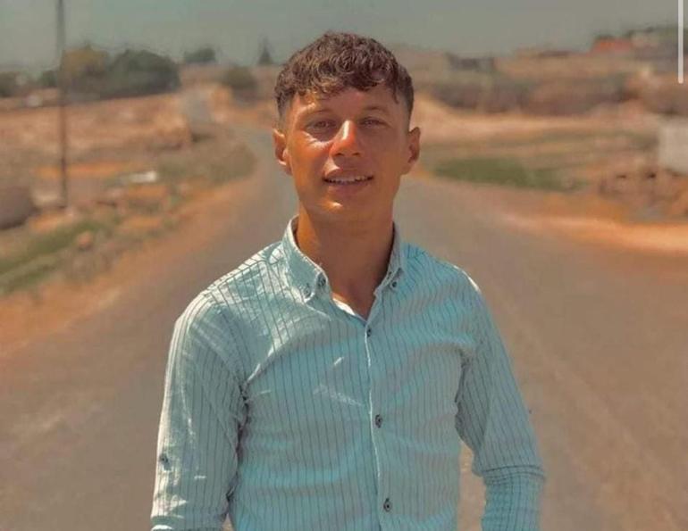 Lise öğrencisi, başına parke taşı ile vurularak yaralandı