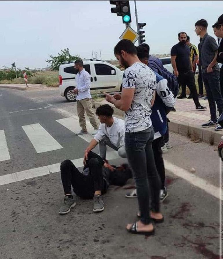 Lise öğrencisi, başına parke taşı ile vurularak yaralandı