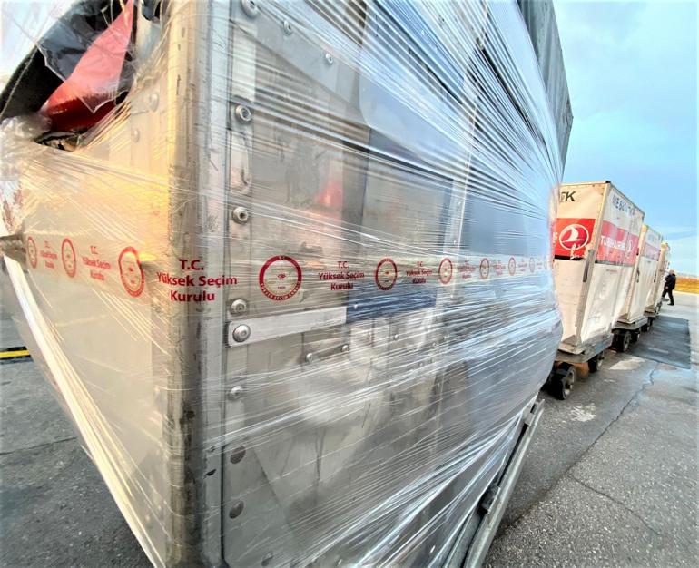 Yurt dışı temsilciliklerinde kullanılan oyların tamamı Ankaraya ulaştırıldı