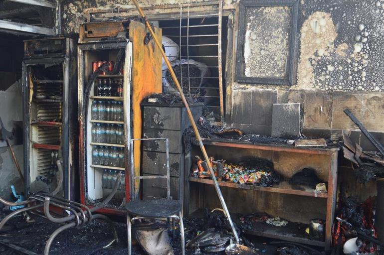 Siirtte 3 iş yeri yandı