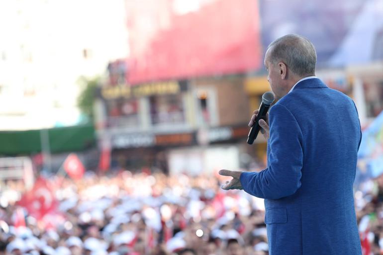 Cumhurbaşkanı Erdoğan: Pazar sandıklara giderek yarım kalan işimizi tamamlayacağız