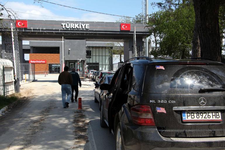 Edirne Valisi Kırbıyık: Pazarkule Sınır Kapısında giriş ve çıkışlarda 2 kat artış oldu