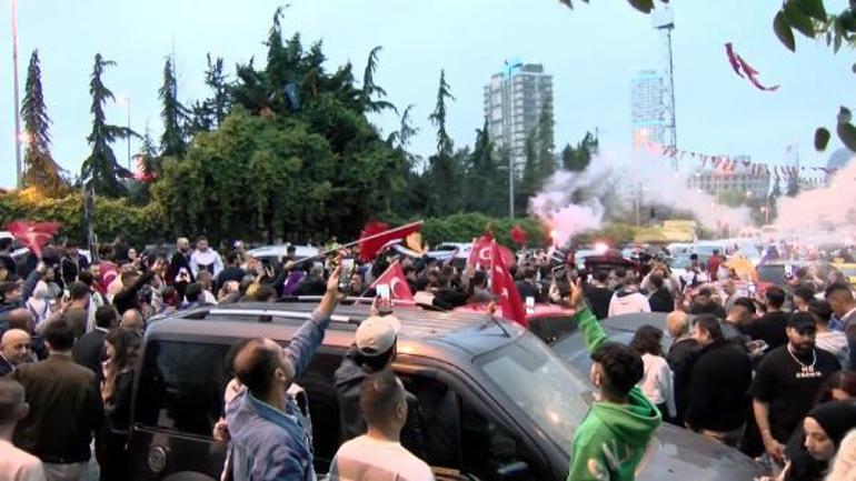 İstanbulda seçim sonucu kutlamaları