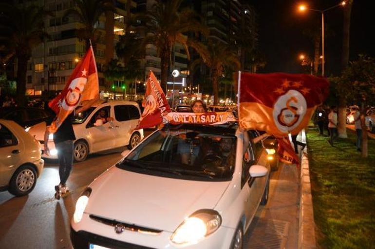 Galatasarayın şampiyonluğu tüm yurtta coşkuyla kutlandı