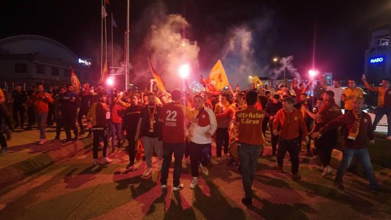 Galatasarayın şampiyonluğu tüm yurtta coşkuyla kutlandı