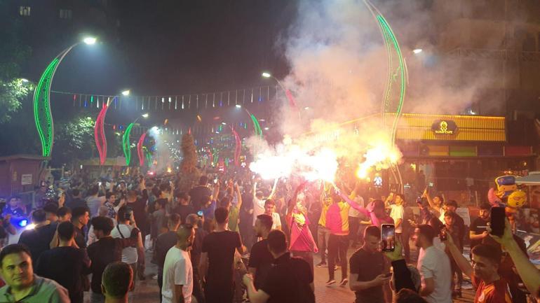 Galatasarayın şampiyonluğu tüm yurtta coşkuyla kutlandı