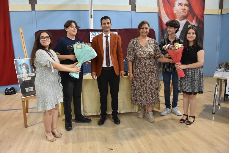 Taşların Sırrı romanın genç yazarları okurlarıyla buluştu