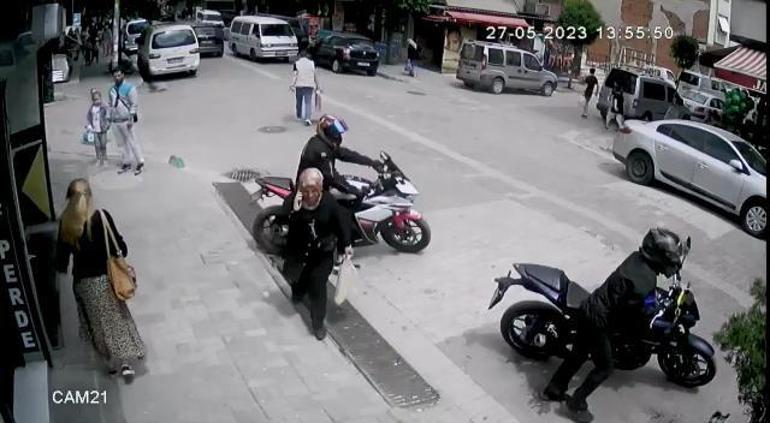Avcılarda otoparktan motosiklet hırsızlığı kamerada