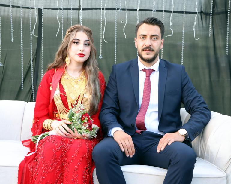 Gelin ve damat, depremzede 5 ailenin 1 yıllık ihtiyacını karşılayacak