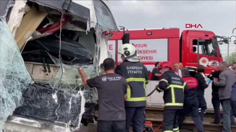 Samsunda tramvay, arıza yapan tramvaya arkadan çarptı: 1i ağır, 26 yaralı