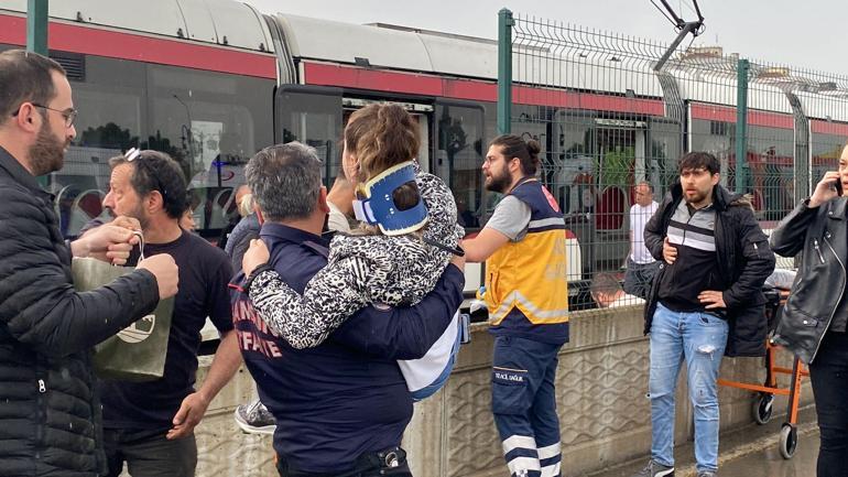 Samsunda tramvay, arıza yapan tramvaya arkadan çarptı: 1i ağır, 26 yaralı