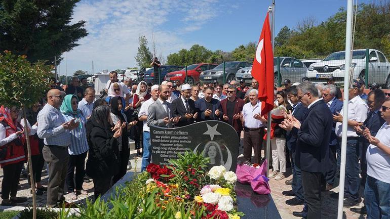 Şehit polis memuru Nefize Çetin Özsoy, mezarı başında anıldı