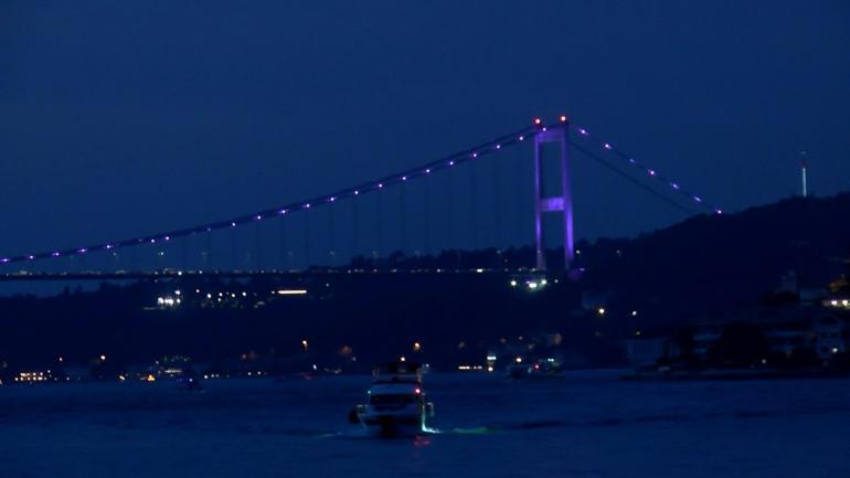 11 Haziran Akciğer Nakli Farkındalık Gününde FSM Köprüsü mor renge büründü