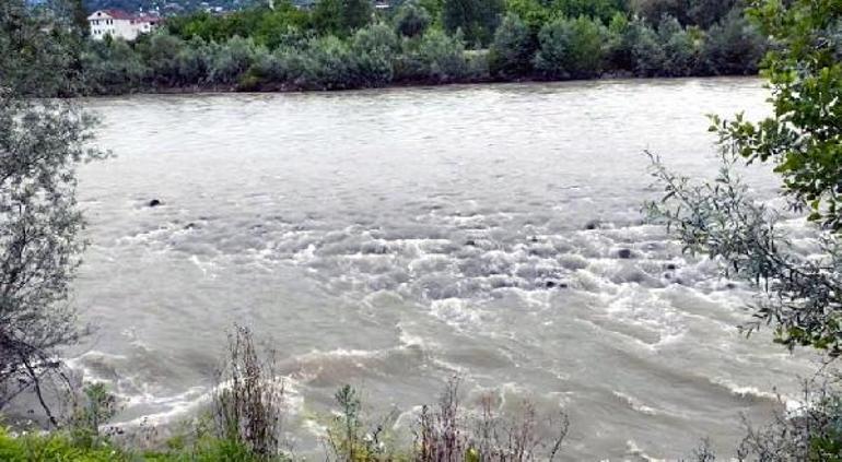 Kayıp engelli kadının Filyos Çayında cansız bedeni bulundu