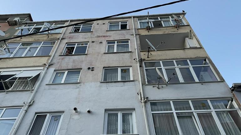 Pendikte evinin önünde bıçaklı saldırıda öldürüldü