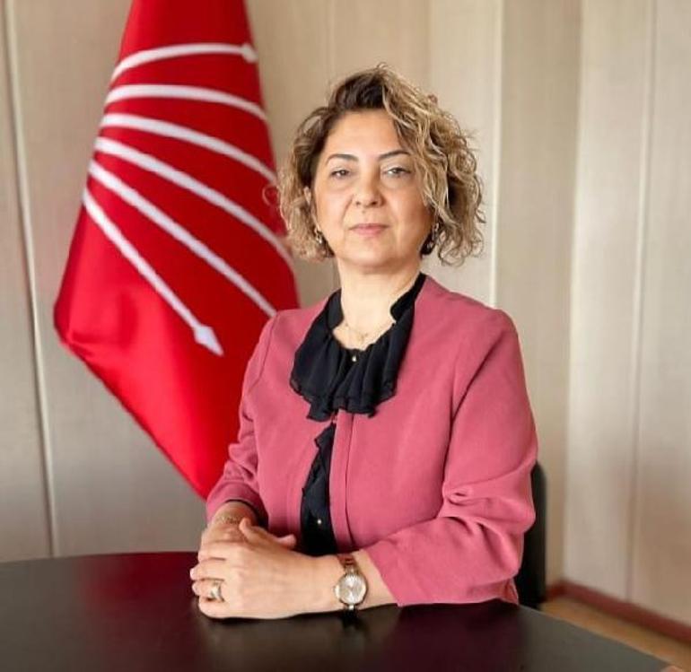 Cam silerken 5inci kattan düşen eski CHP kadın kolları başkanı, toprağa verildi