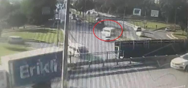 Servis kazasında ölen 2 kadın, toprağa verildi