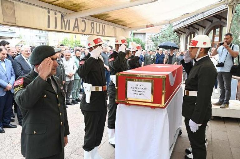 Kalp krizinden ölen uzman çavuş, son yolculuğuna uğurlandı