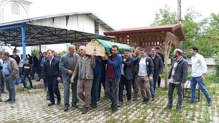 7 yaşındaki kuzeninin kazara vurduğu 3 yaşındaki Mehmet Akif, toprağa verildi