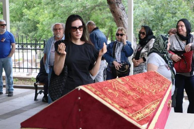 Sanatçı Metin Milli, Ankarada son yolculuğuna uğurlandı