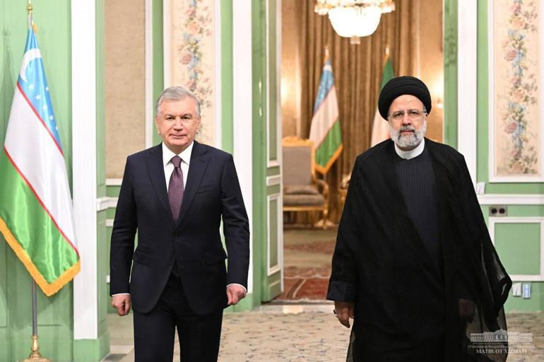Özbekistan Cumhurbaşkanı Mirziyoyev, İran Dini Lideri Hamaney ile Tahranda görüştü