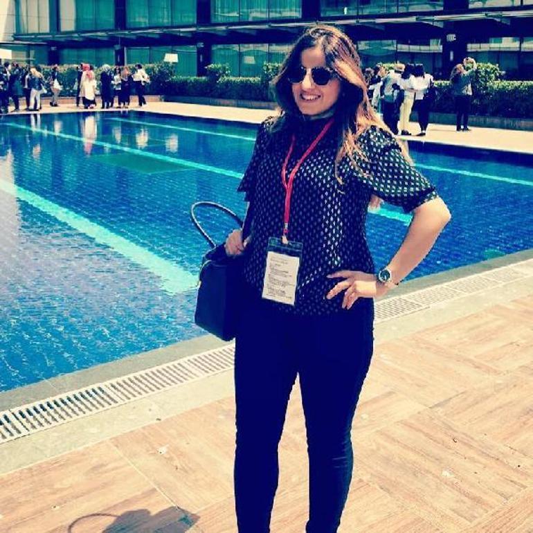 Bisikletiyle işe giderken kazada ölen Ayser hemşire, son yolculuğuna uğurlandı