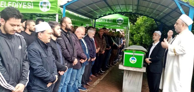 Kızını sınava yetiştirmeye çalışırken kazada ölen baba, 2 hafta önce 3üncü kez baba olmuş