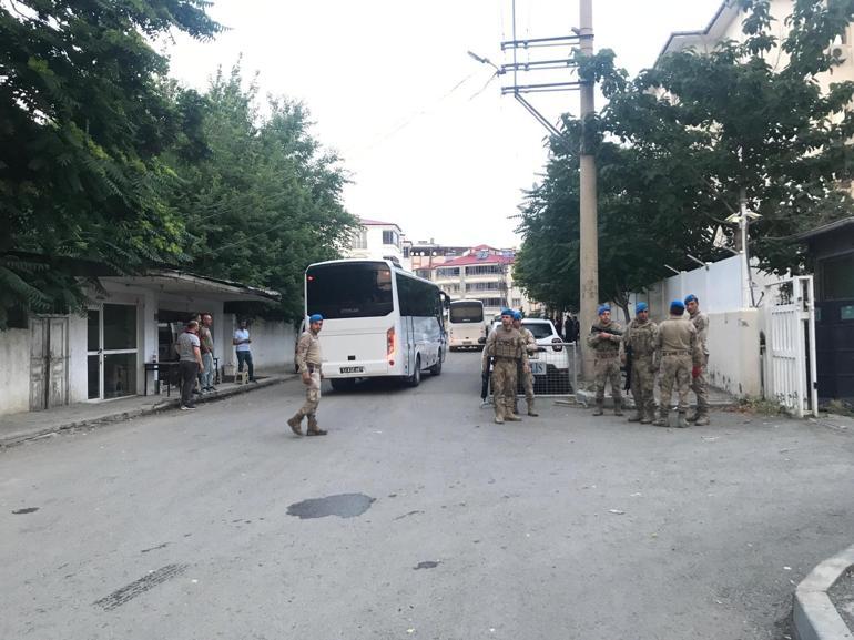 Iğdırda 1 kişinin öldüğü, 17 kişinin yaralandığı, 13ü tutuklu 53 sanıklı dava başladı