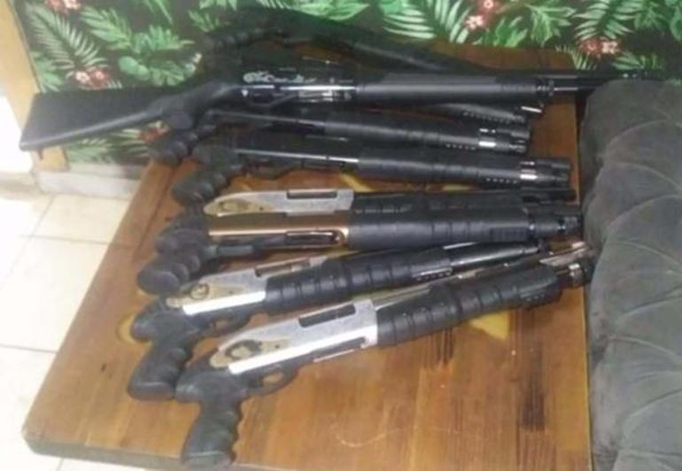 İzmirdeki suç örgütü operasyonunda 14 şüpheliden 5i tutuklandı