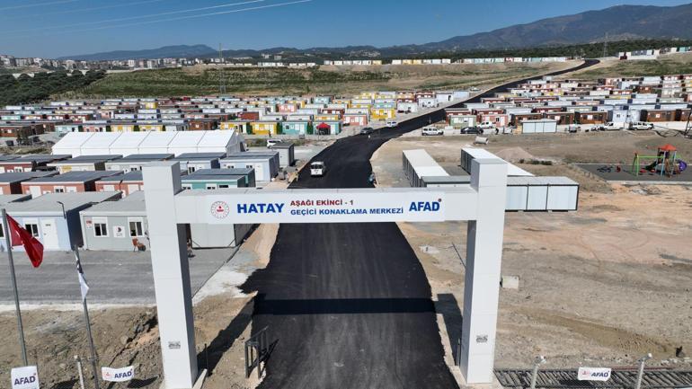 Katarın Hatayda inşa ettiği 1464 konteynerlik geçici yaşam merkezi teslim edildi