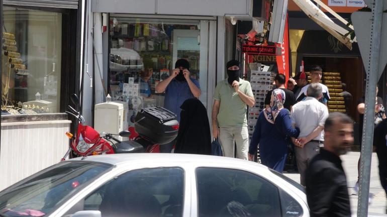 Tatbikatı gerçek sanıp, soyguncuların peşinden koştular