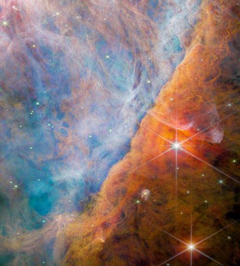 NASA’nın James Webb teleskobu ilk kez uzayda karbon molekülü tespit etti