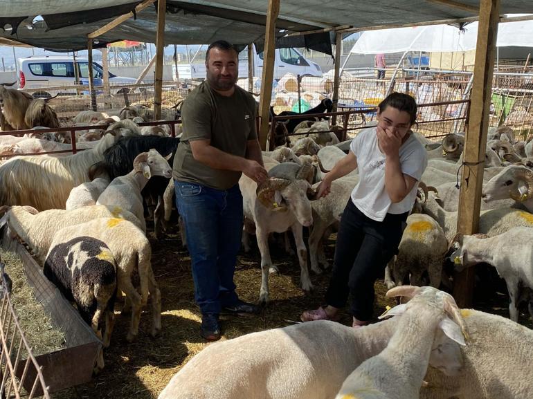 Kurban pazarında arife yoğunluğu