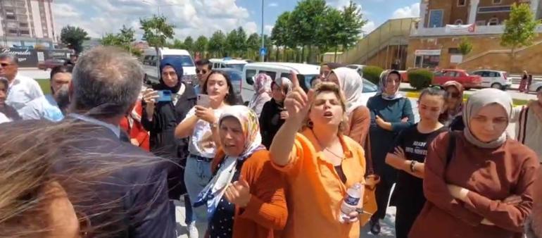 AK Parti İl Başkanına darptan ceza alan sanıkların yakınlarıyla polis arasında arbede