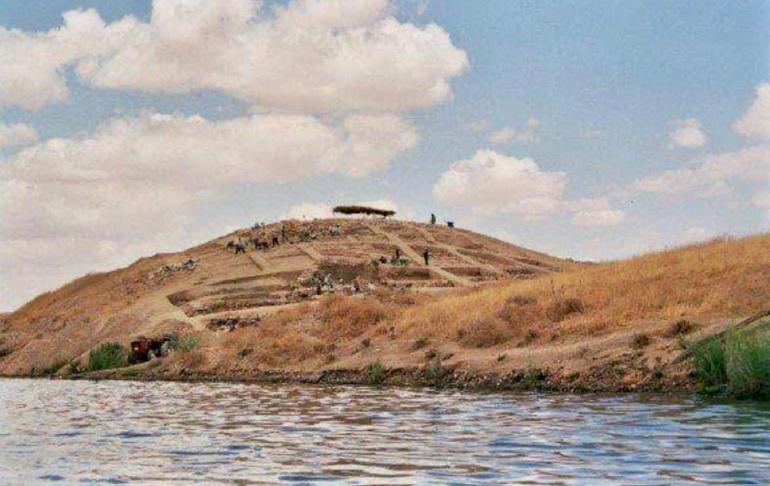 Fırat Nehrine giren baba ve oğlu boğuldu, 4 kişi kurtarıldı