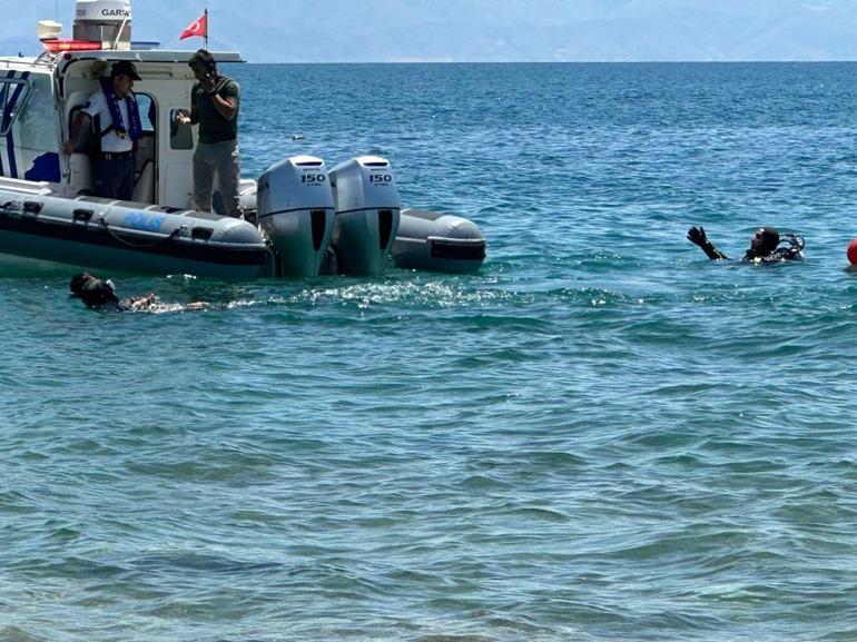 Van Gölünde akıntıya kapılan 2 arkadaş boğuldu