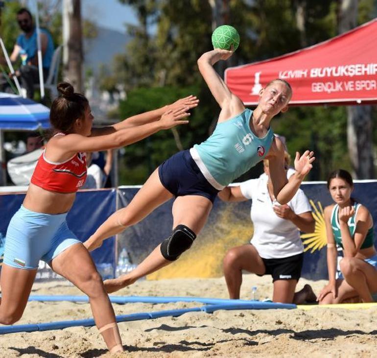 EHF Avrupa U17 Plaj Hentbolu Şampiyonasında milliler, klasman maçlarına kaldı