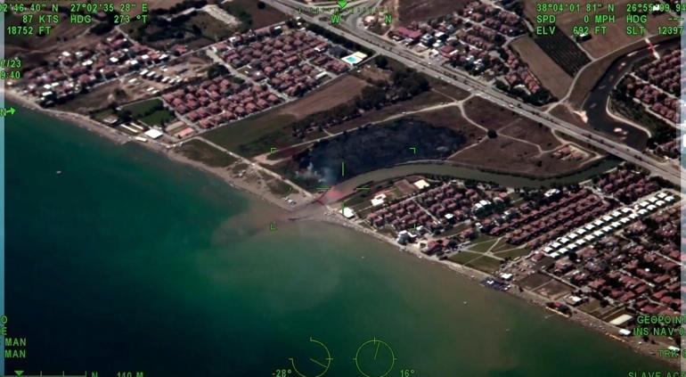 İzmirde sazlık yangını