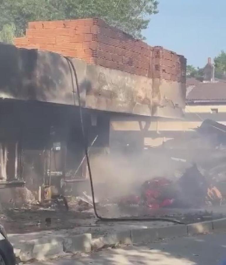 Arnavutköyde ahır yangını