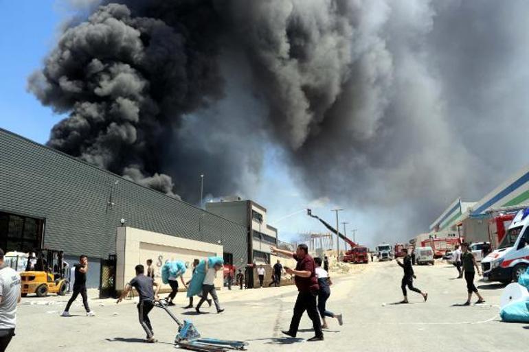 Gaziantep’te fabrika yangını; 10 kişi dumandan etkilendi