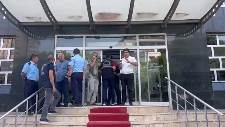 Maltepe Belediye Başkanı Kılıçın odasında ateş eden müteahhit gözaltına alındı
