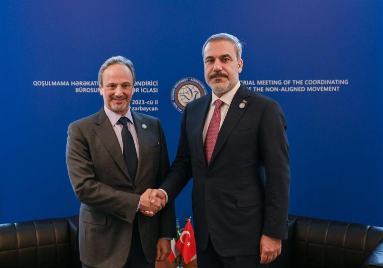 Dışişleri Bakanı Fidan, Bakü’de mevkidaşlarıyla görüştü