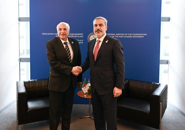 Dışişleri Bakanı Fidan, Bakü’de mevkidaşlarıyla görüştü